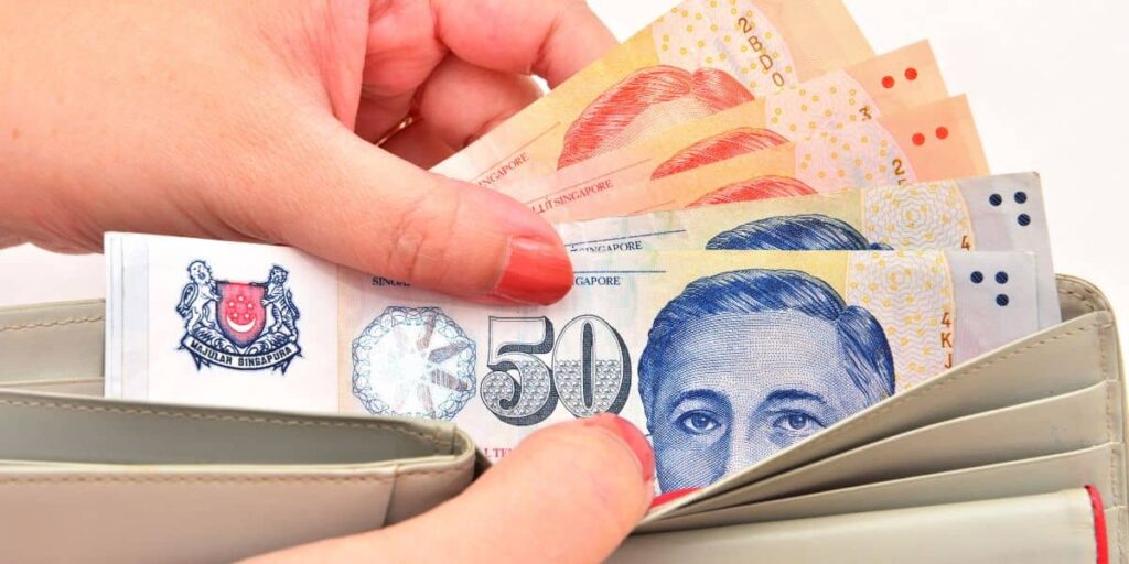 Referring Licensed Money Lender Smarter Choice Than Lending Personally